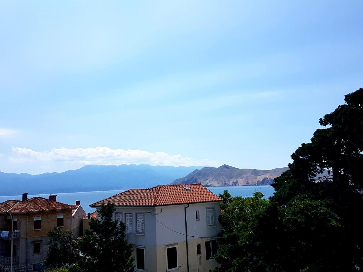 Apartments Eis Baška Eksteriør bilde